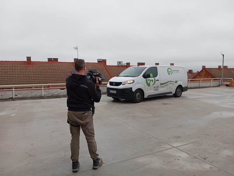 Recogida de aceite usado en Madrid con impacto social: mujeres que transforman el reciclaje.